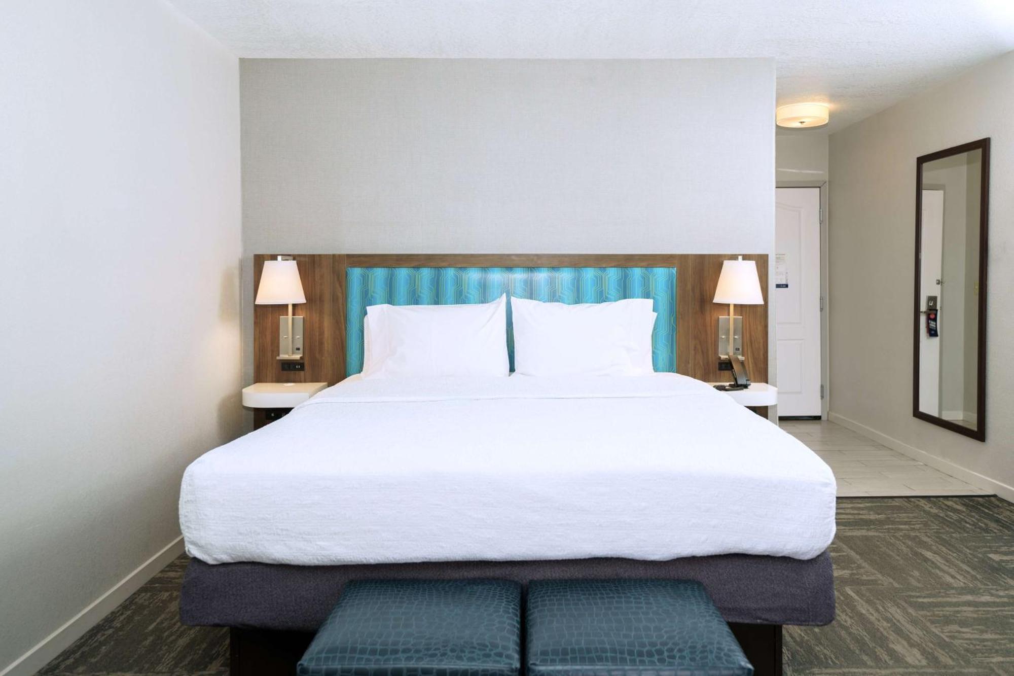 Hampton Inn Hays-North Of I-70 Exterior foto